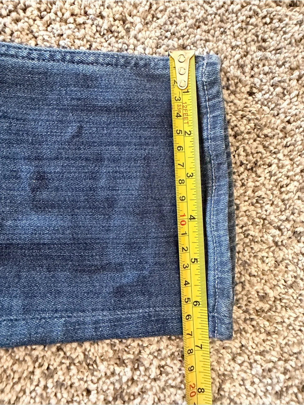 Guess Men's Slim Tapered jeans  in Dark Blue Wash